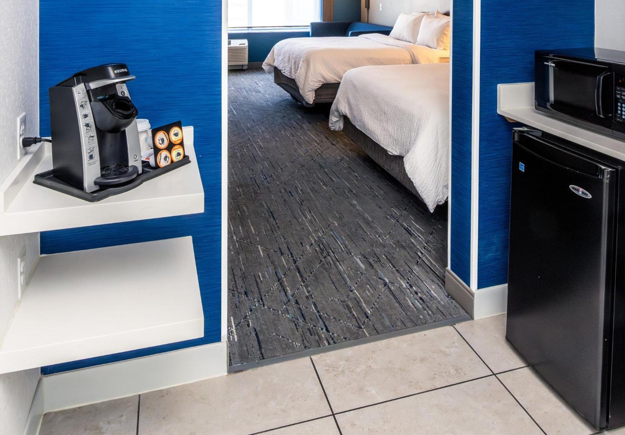 Holiday Inn Express & Suites Downtown Louisville By Ihg Buitenkant foto