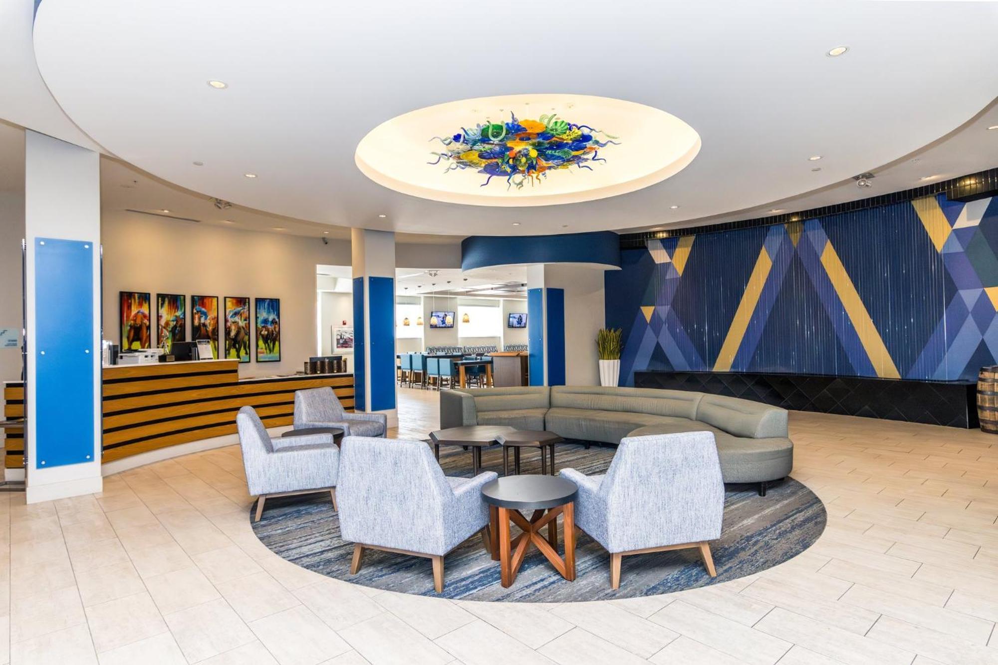 Holiday Inn Express & Suites Downtown Louisville By Ihg Buitenkant foto